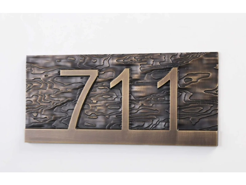 铜/不锈钢浮雕，每件皆是独一无二的艺术品