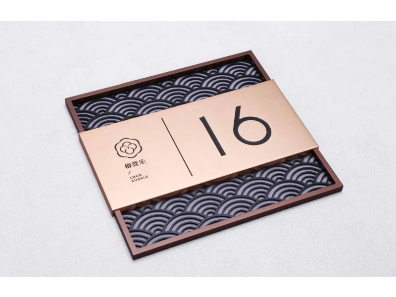 铜/不锈钢浮雕，每件皆是独一无二的艺术品