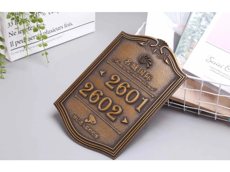 铜/不锈钢浮雕，每件皆是独一无二的艺术品