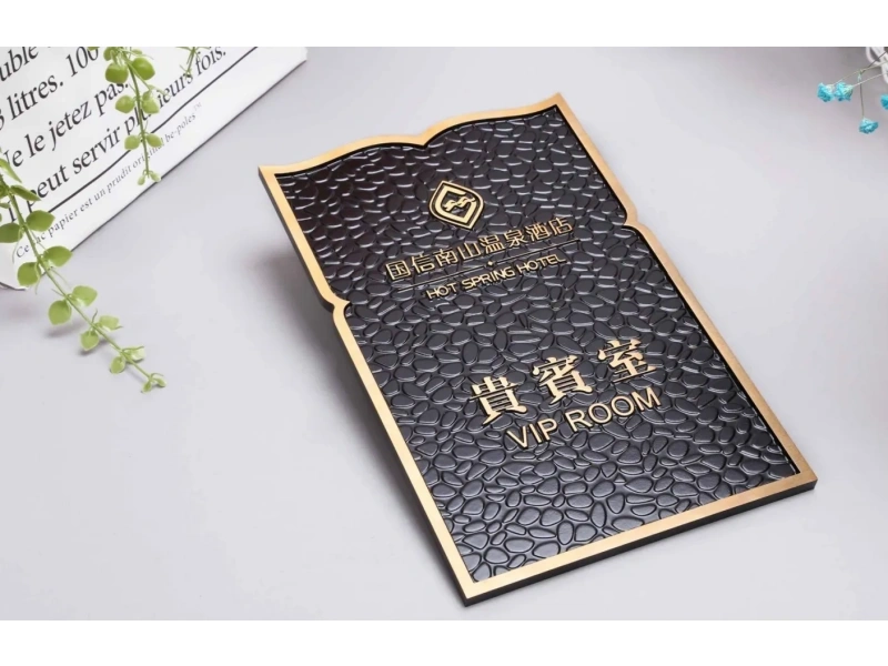 铜/不锈钢浮雕，每件皆是独一无二的艺术品