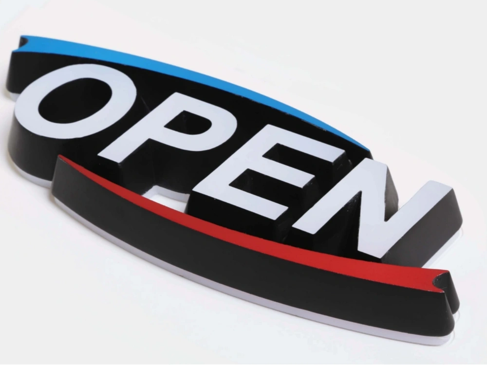 纯亚克力雕刻，小巧、精致、高辨识度